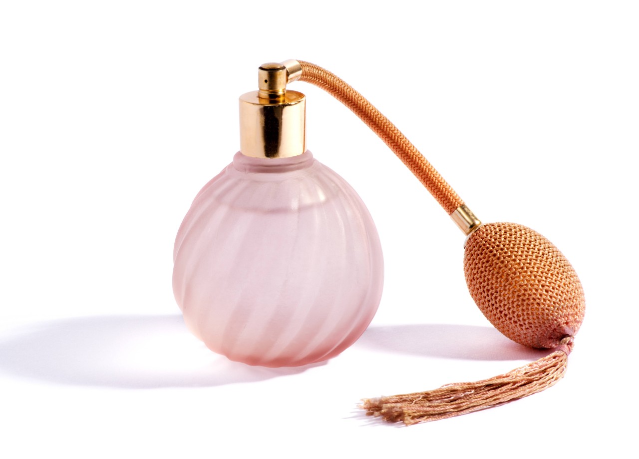 Parfum steht bei Ebay Kleinanzeigen auf der roten Liste. (Symbolbild)