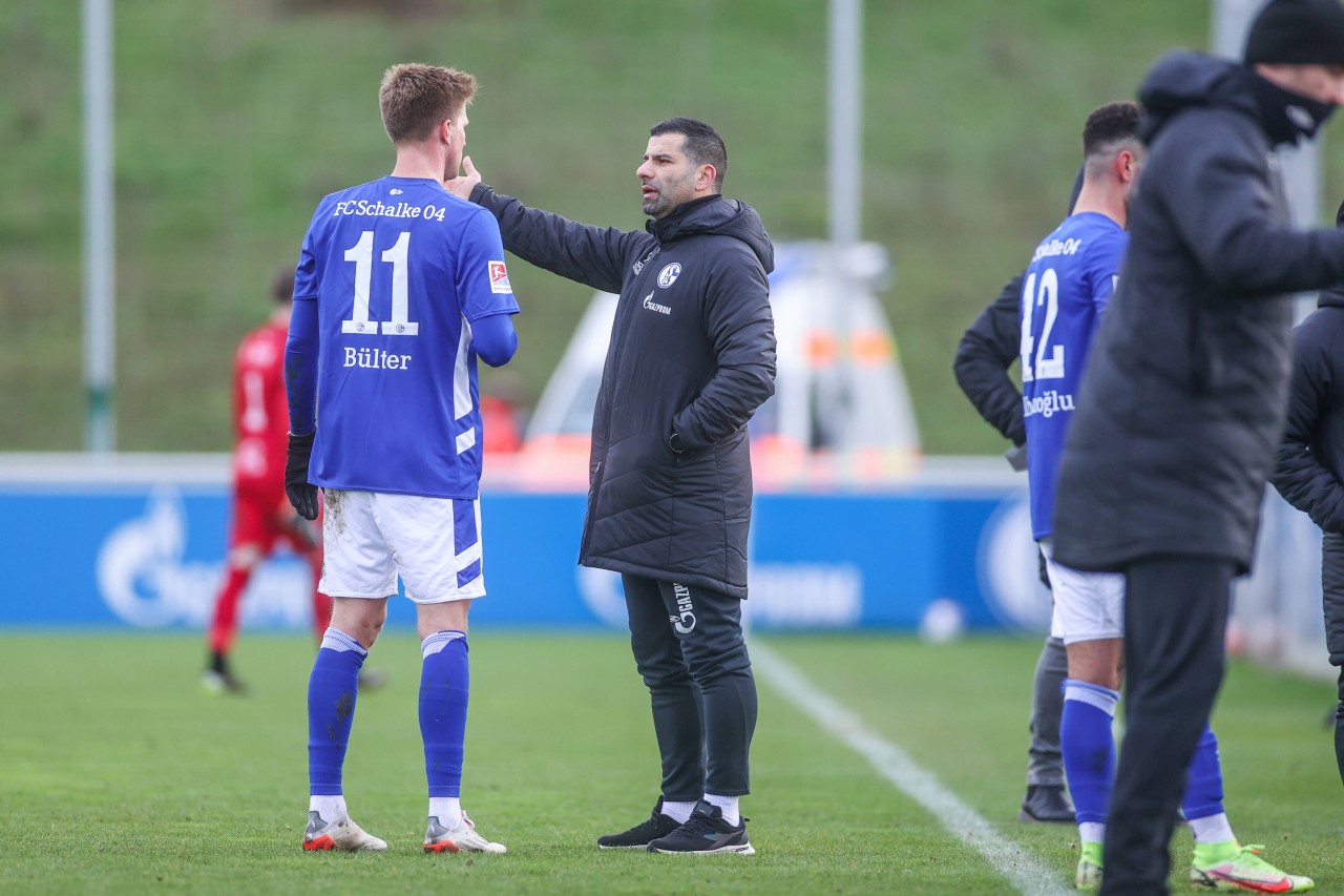 FC Schalke 04: Wird Grammozis Bülter wieder als Rechtsverteidiger aufstellen?