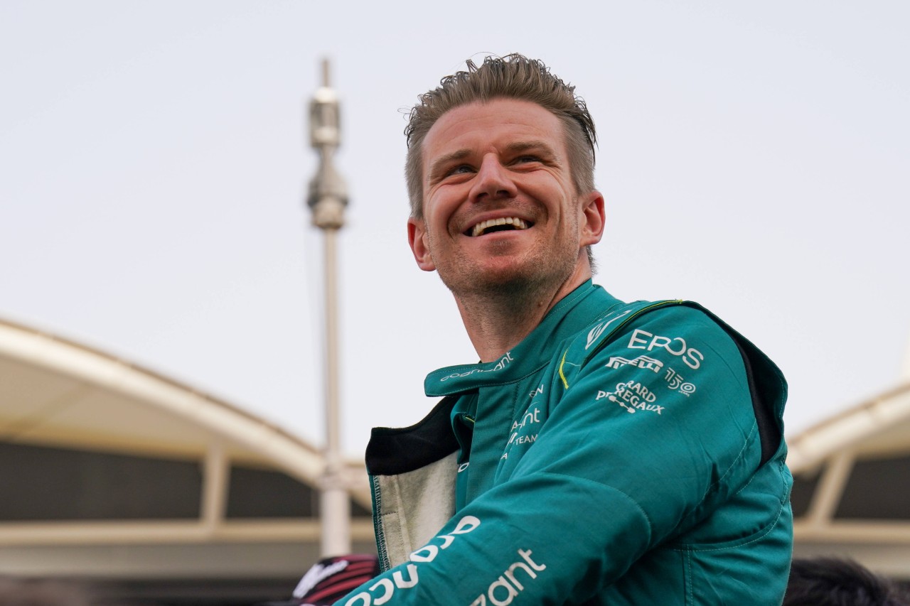 Nico Hülkenberg steht als Vettel-Ersatz bereit. Nico Hülkenberg steht als Vettel-Ersatz bereit.