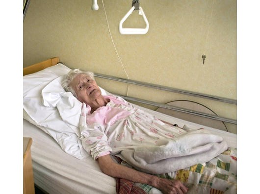 Die 93-jährige Amelie Van Esbeen hat sich mit ihrem Wunsch nach Sterbehilfe durchgesetzt. (Foto: afp)