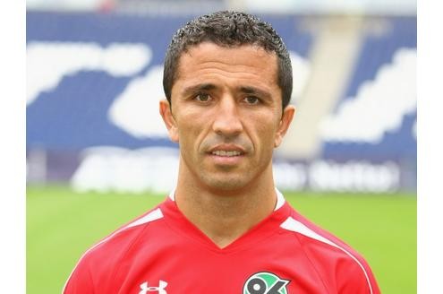 Altin Lala war lange Zeit so etwas wie der Dauerbrenner bei Hannover 96: bis zur Saison 2007 als Kapitän und danach als Stammkraft im defensiven Mittelfeld. Dann schlug...