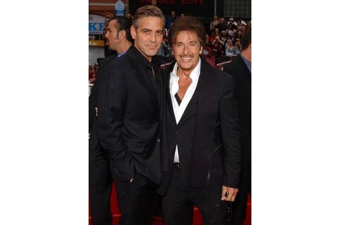 Und mit George Clooney spielte Al Pacino in Ocean's Thirteen. Er gab eine größenwahnsinnigen Casino-Besitzer in Las Vegas, und zu dem...