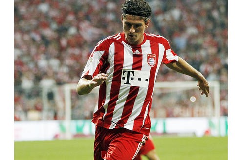 Im Trikot des VfB Stuttgart schoss Mario Gomez Tor um Tor, beim FC Bayern ist der 35-Millionen-Euro-Einkauf...