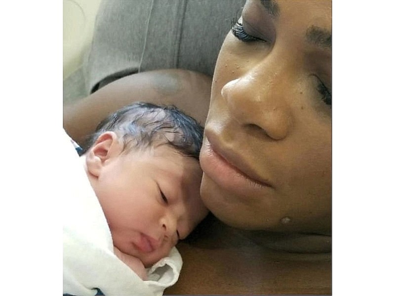 Die gemeinsame Tochter Alexis Olympia Ohanian Jr. kam im September zur Welt. Die junge Mutter postete sich und das Neugeborene auf Instagram. 
