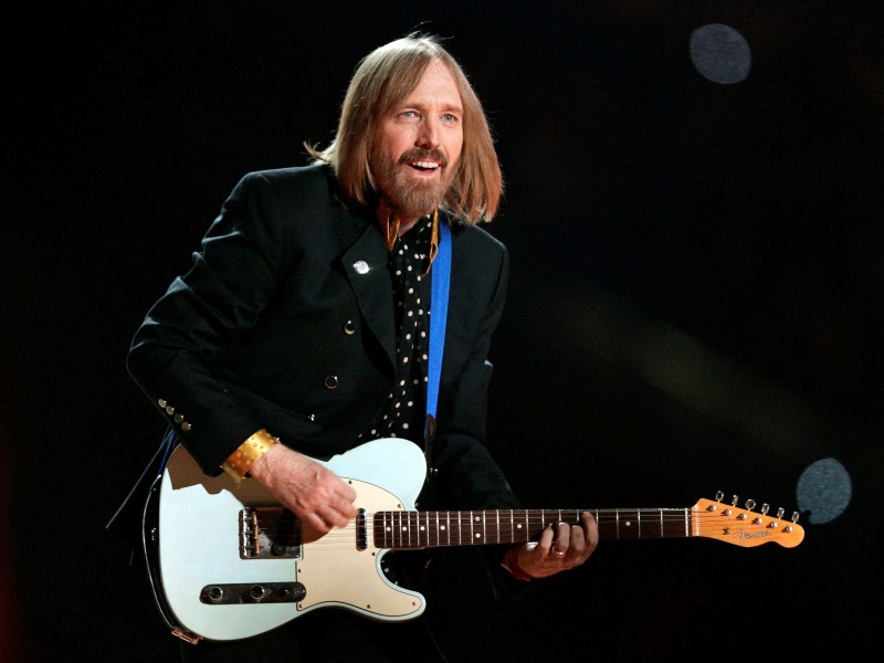 Der Herzensbrecher des Rock’n’Roll, Tom Petty, ist tot. Der Musiker starb am 2. Oktober im Alter von 66 Jahren nach einem Herzstillstand.