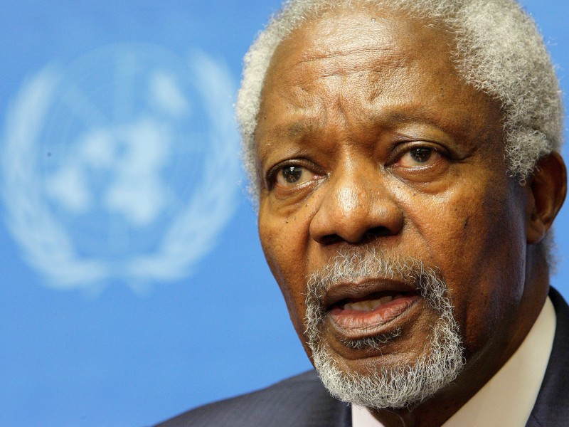 Kofi Annan ist tot. Der frühere Generalsekretär der Vereinten Nationen (von 1996 bis 2006) starb am 18. August im Alter von 80 Jahren. Im Jahr 2001 erhielt der Ghanaer gemeinsam mit den Vereinten Nationen den Friedensnobelpreis „für seinen Einsatz für eine besser organisierte und friedlichere Welt“. 
