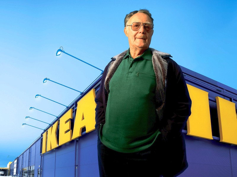 Der Gründer des schwedischen Möbelkonzerns Ikea, Ingvar Kamprad, ist am 28. Januar im Alter von 91 Jahren in seiner Heimat gestorben. Seine Möbel zum Selbstzusammenbauen haben die Welt erobert, auch weil sie skandinavisches Design zum überschaubaren Preis bieten. 