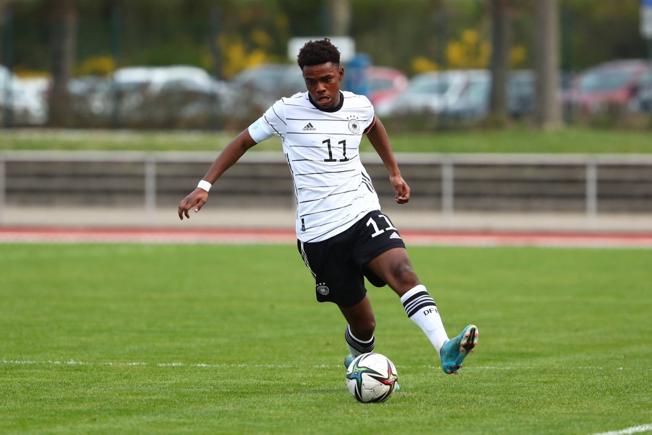 U16-Nationalspieler Charles Herrmann wechselte 2021 von Hannover zum BVB.