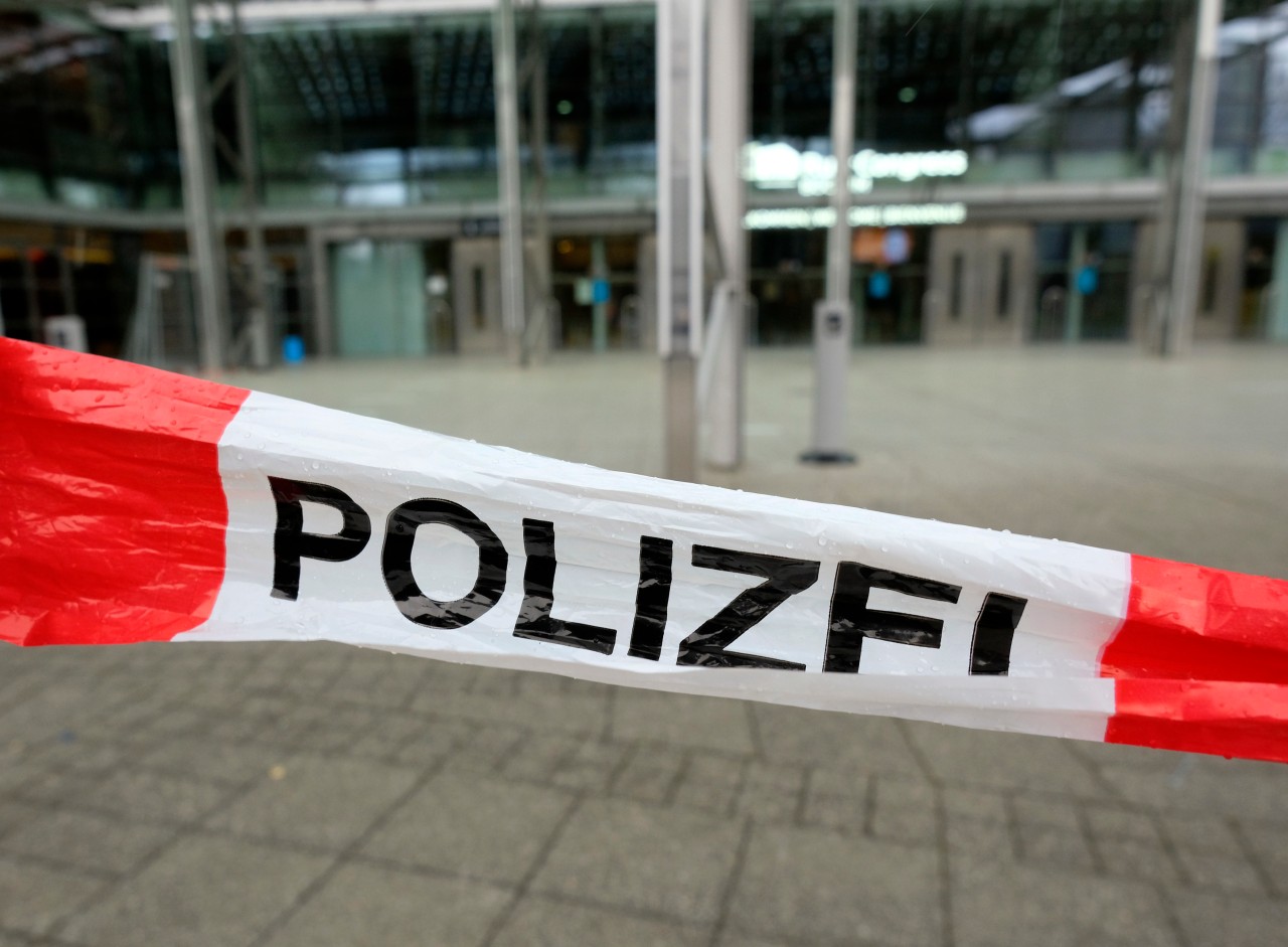 In Bochum ist ein Partygast nach einem Streit mit einem Türsteher vor dem Ruhrcongress gestorben.