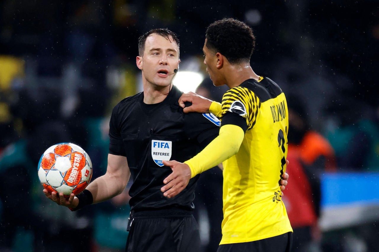 Borussia Dortmund: Jude Bellingham konnte die Entscheidungen von Schiri Felix Zwayer einfach nicht nachvollziehen. 