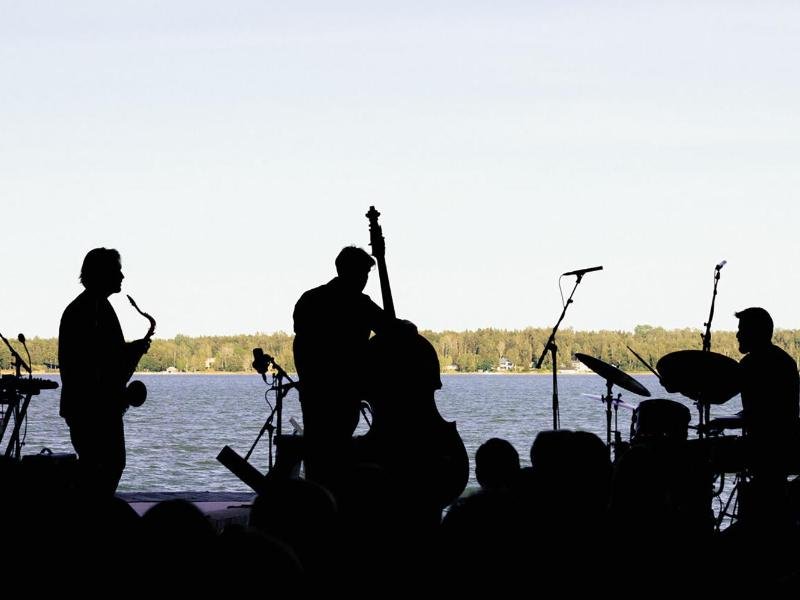 Das "Åland Sea Jazz" findet Anfang August in Mariehamn auf der Hauptinsel der Åland-Inseln statt.