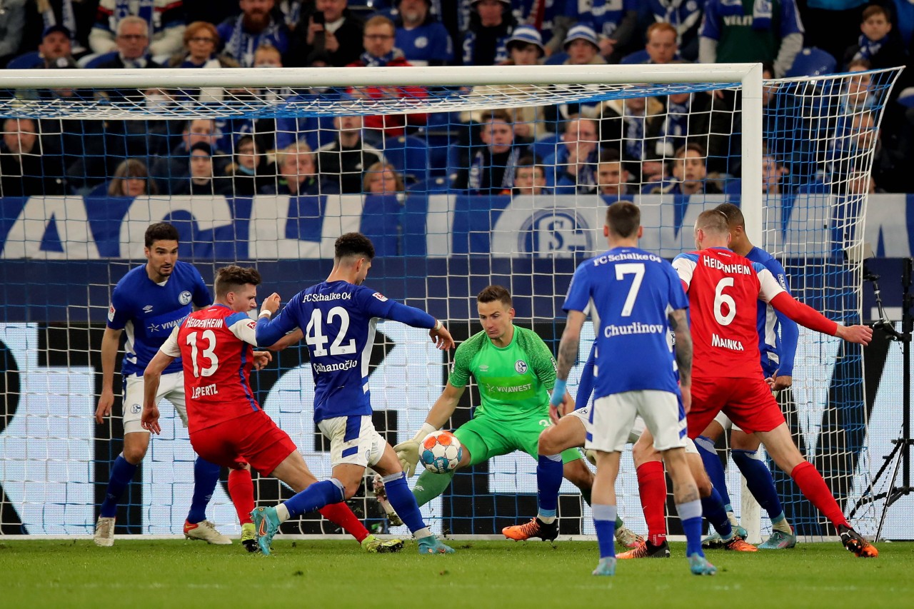 FC Schalke 04: Kerim Calhanoglu blüht immer mehr auf.