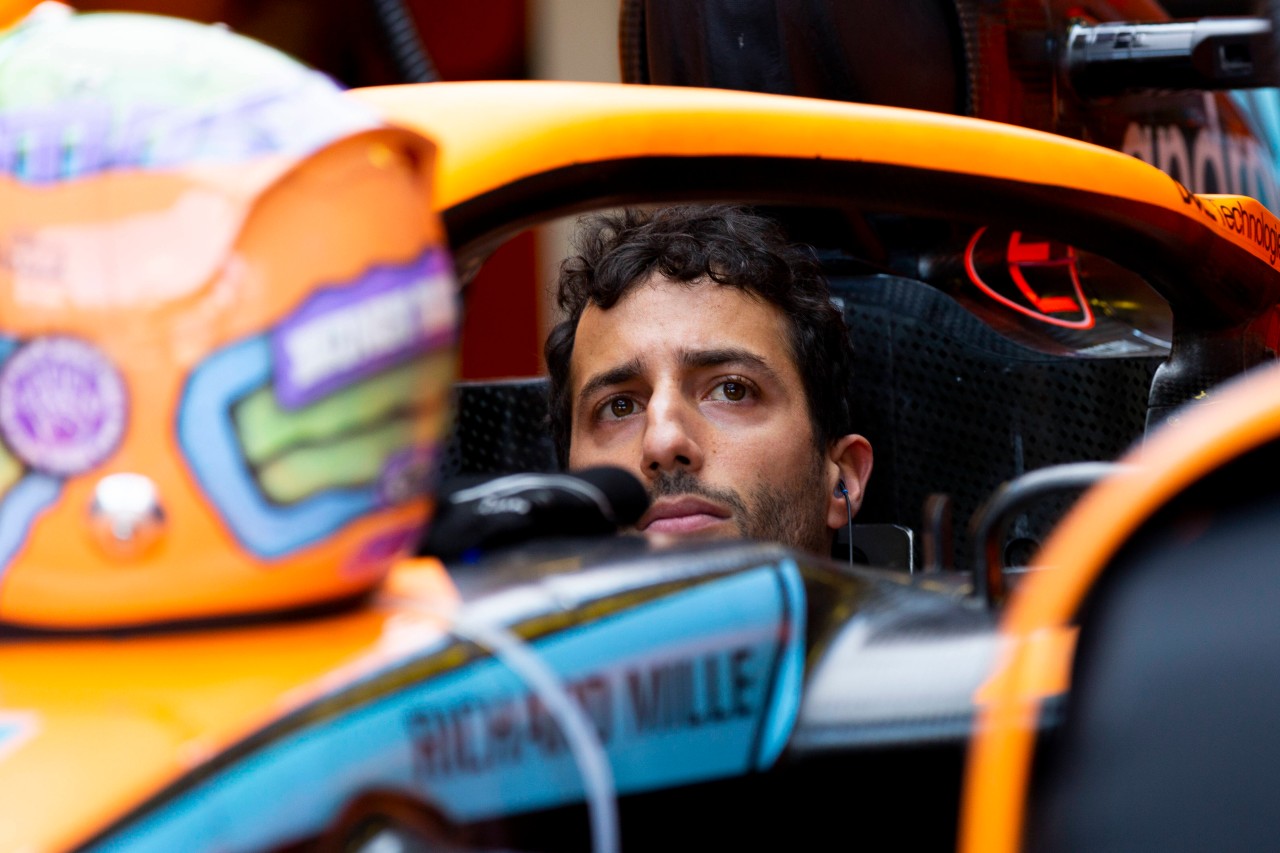 Für Daniel Ricciardo läuft die Formel-1-Saison noch nicht optimal und dann muss er sich noch Kritik von seinem Ex-Chef anhören.