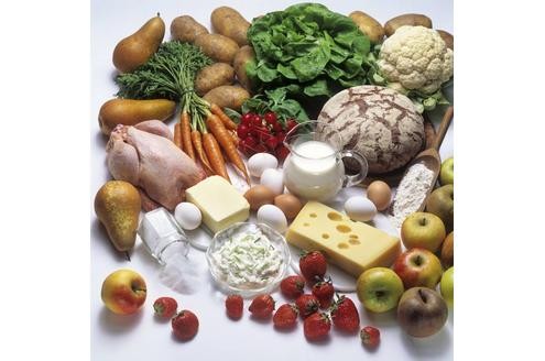 1. Vielseitig essen- Was zählt, ist die Menge und die Kombination nährstoffreicher und energiearmer Lebensmittel.