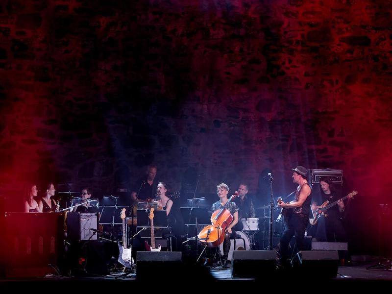 Opernfans kommen beim Savonlinna Opera Festival im Juli auf ihre Kosten.