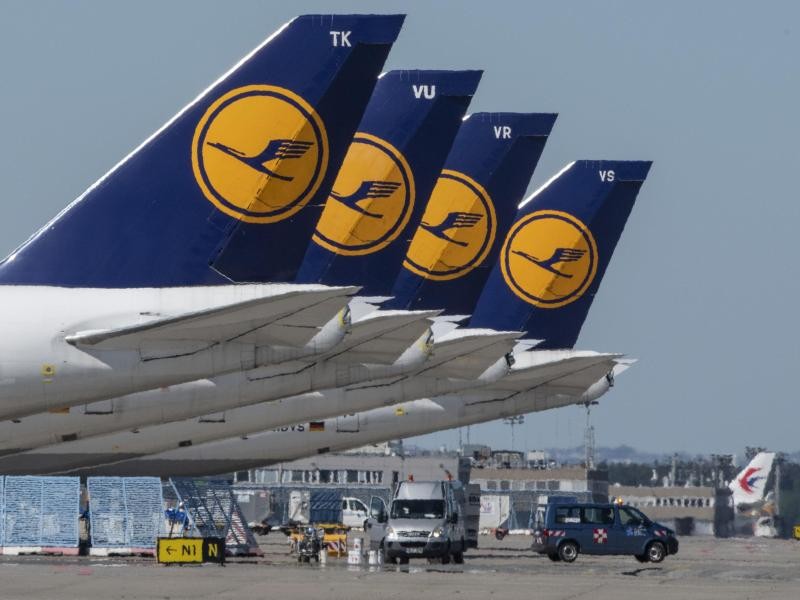 Lufthansa streicht wegen Omikrom 33.000 Flüge und es hätten noch mehr sein können. (Symbolbild) 