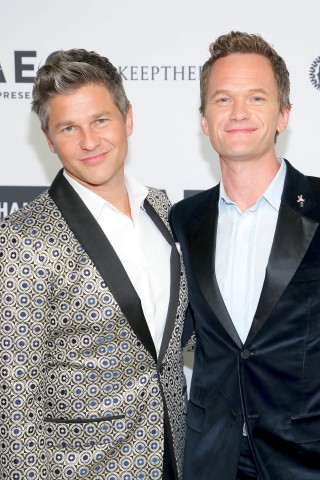 „How I Met Your Mother-“ Darsteller Neil Patrick Harris (r.) heiratete 2014 Schauspielkollege David Burtka in Italien. Das Paar hat zwei Kinder. 