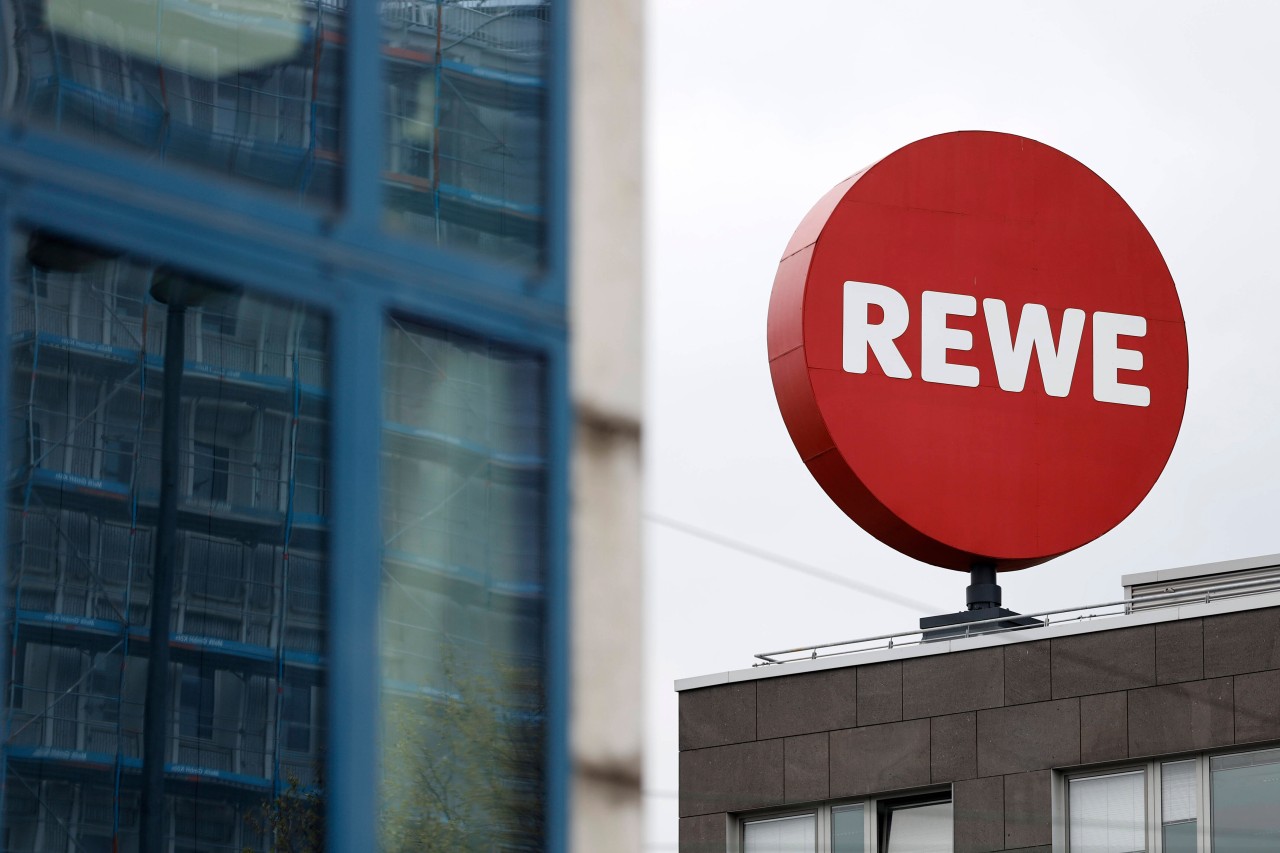 Rewe in Duisburg: Schon bald gibt es eine Filiale weniger (Symbolfoto).