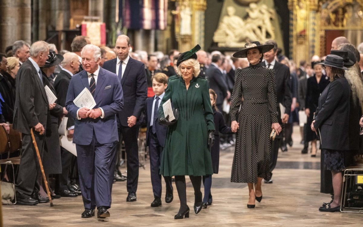 Die Royals um Prinz Charles, Prinz William und Kate Middleton bei der Gedenkfeier für den verstorbenen Prinz Philip in der Westminster Abbey in London.
