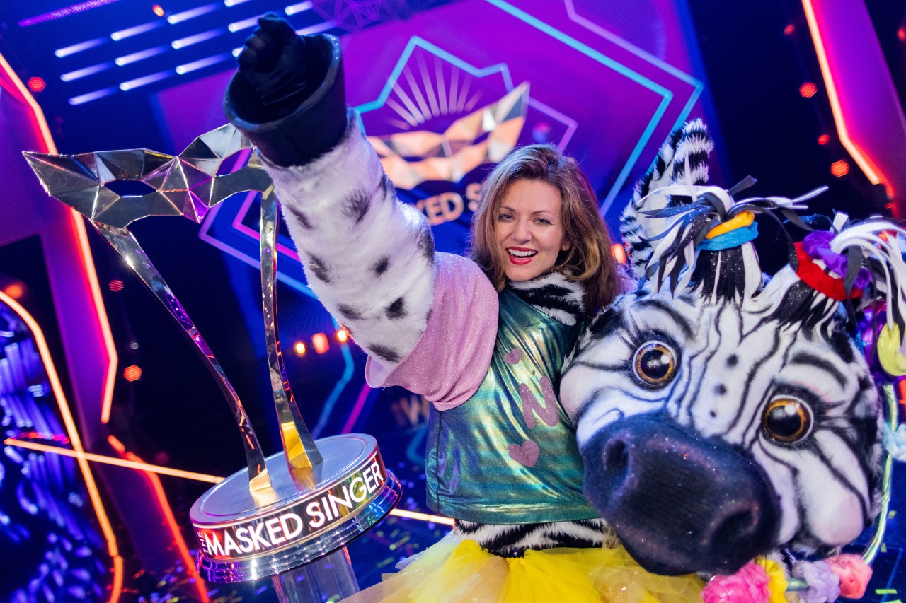 Ella Endlich gewinnt „The Masked Singer“ 2022.