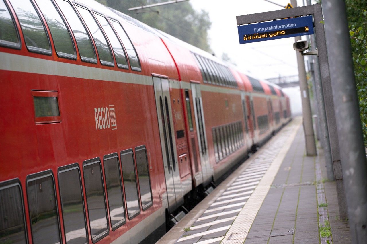 Urlaub an Ostsee und Nordsee: Mit der Deutschen Bahn kann es ab Juni chaotisch werden. (Symbolbild)
