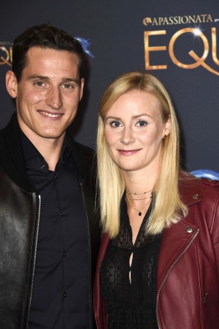 Fußballnationalspieler und FC-Bayern-München-Profi Sebastian Rudy hat im Mai 2014 seine langjährige Freundin Elena geheiratet. Im März 2018 wurde der gemeinsame Sohn geboren. 