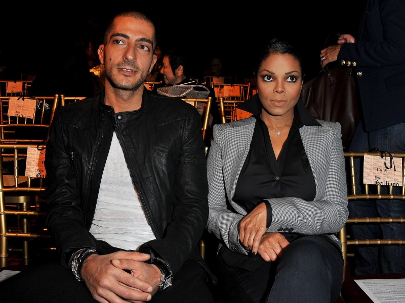 Aus und vorbei: Janet Jackson hat sich im April von ihrem fast zehn Jahre jüngeren Ehemann Wissam Al Mana getrennt. Die Schwester des „King of Pop“ hat mit dem Milliardär und Unternehmer einen gemeinsamen Sohn. 