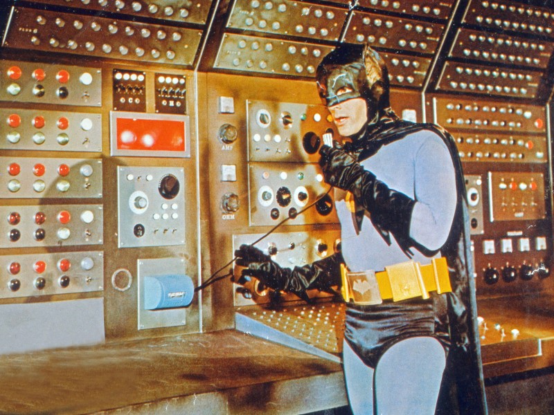 In der TV-Serie und im Film spielte West den Superhelden Batman.