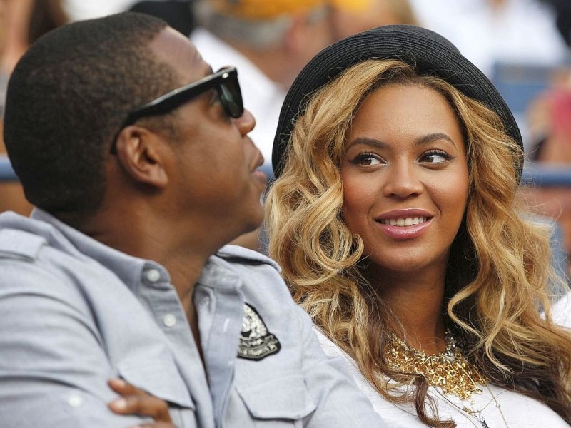 Beyonce Knowles und ihren Ehemann Jay-Z auf den zweiten Platz. 72 Millionen Dollar gemeinsames Einkommen sind aber auch nicht schlecht.