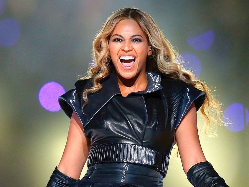 Spektakuläre Show in der Halbzeit: Beyoncé trat sowohl solo als auch mit ihren früheren Kolleginnen von Destiny's Child auf.