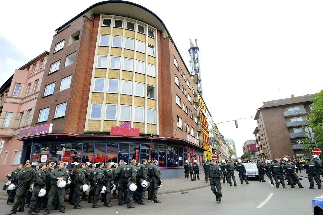 Im Mai 2011 (vor dem Fat Mexican) und im Juni 2011 (im Mississippi im Innenhafen) liefern sich Bandidos und Hells Angels in Duisburg erneut Massenschlägereien und sorgen für Großeinsätze der Polizei.