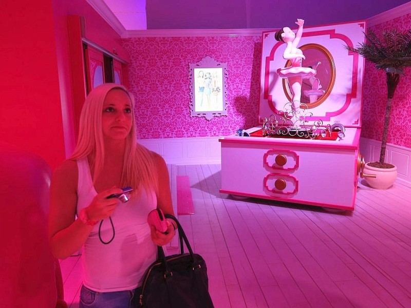 Die Barbies Dreamhouse Experience in Berlin. Auf 2500 Quadratmetern können Fans der blonden Puppe alles Neue rund um Barbies Leben entdecken.