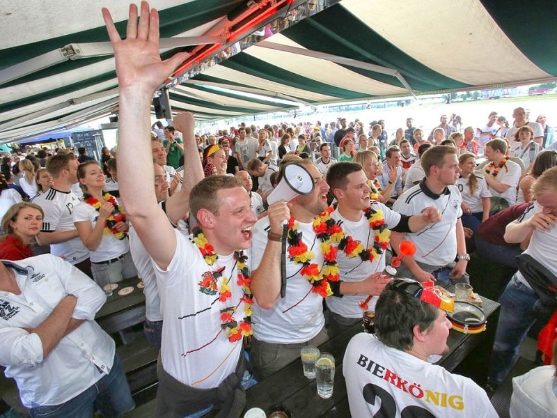 Public-Viewing in Düsseldorf.