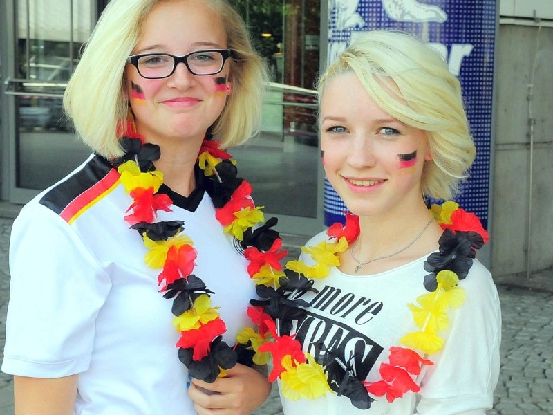 Public Viewing in der Oberhausen Arena.