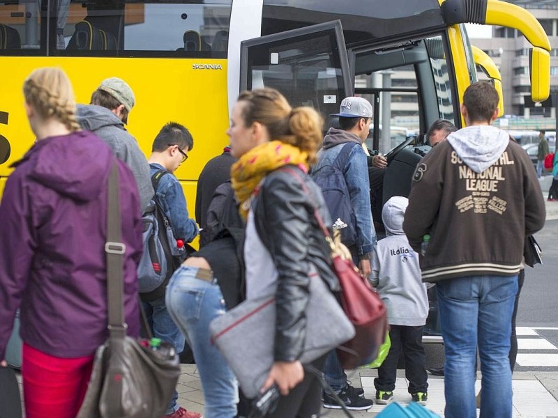 Bei Fernbusfahrten ist wegen des Streiks mit mehr Fahrgästen zu rechnen, wie hier in Hannover.