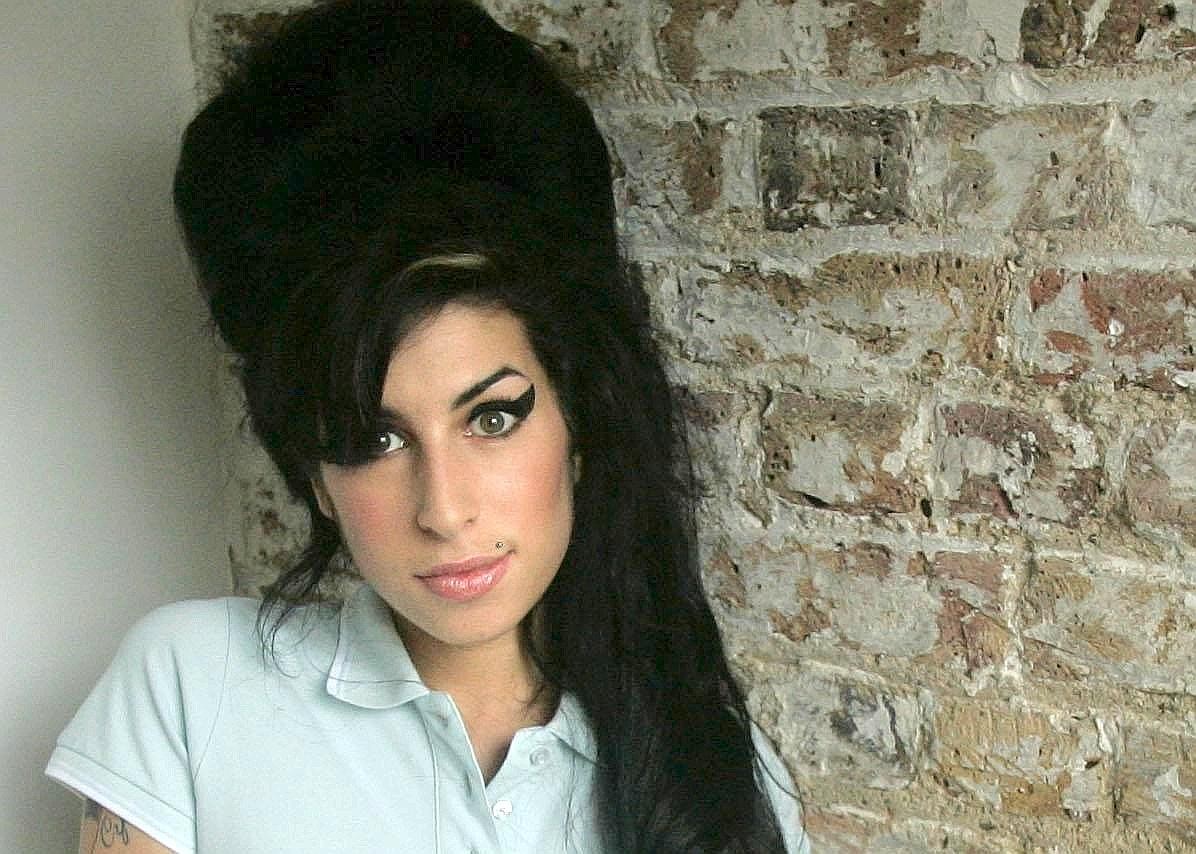 Süß, seltsam und vor allem sehr verletzlich: So hat der Comedian Russell Brand seine Freundin Amy Winehouse erlebt. Der...