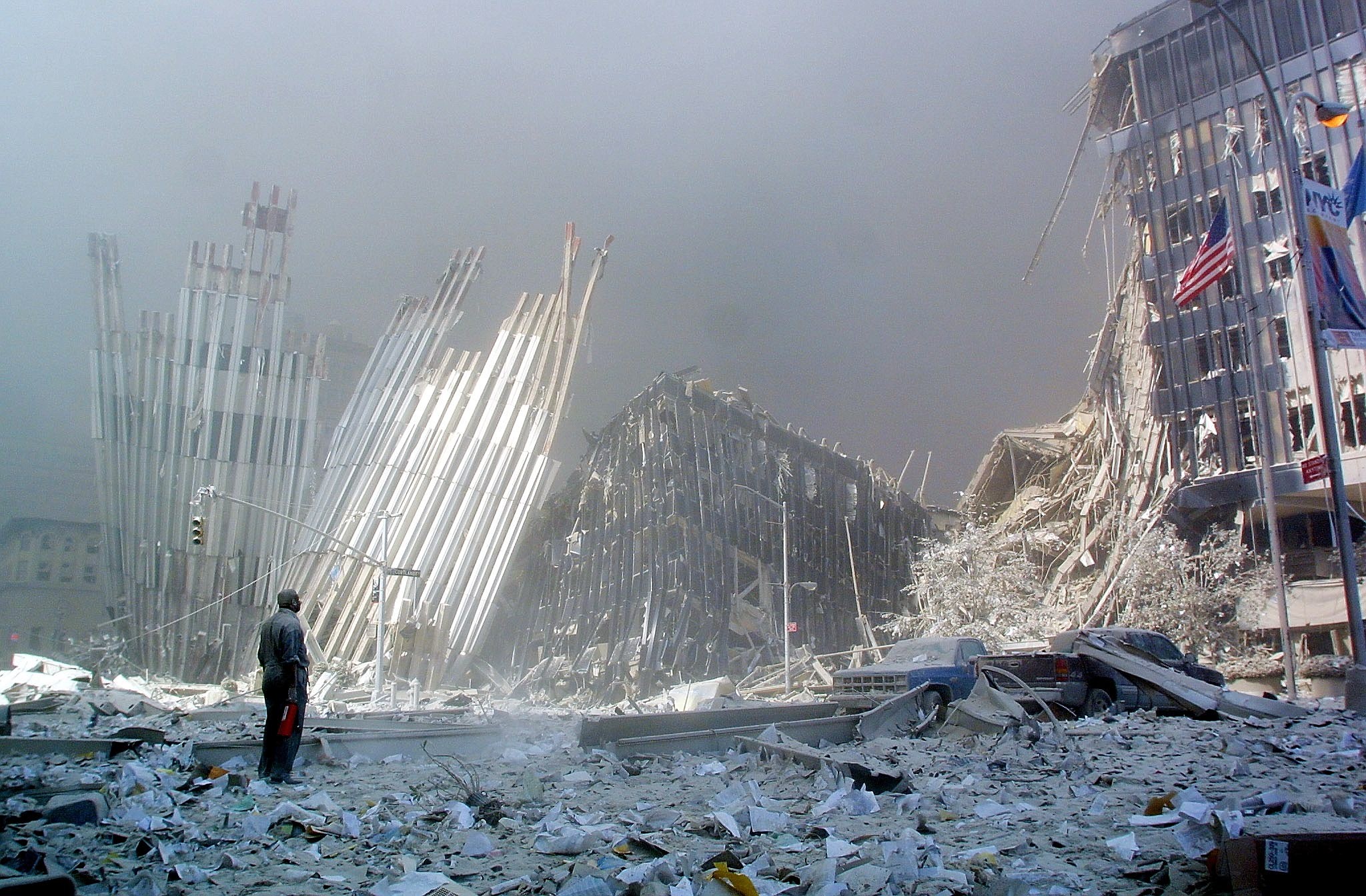 ...Ground Zero: Fieberhaft suchen...