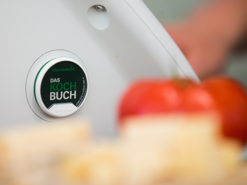 Die Rezepte werden dabei auf einem Chip gespeichert, der vom Thermomix ausgelesen wird.