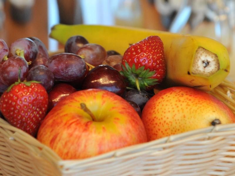 Glänzend: Äpfel, Birnen und Zitrusfrüchte sind nicht immer vegan.