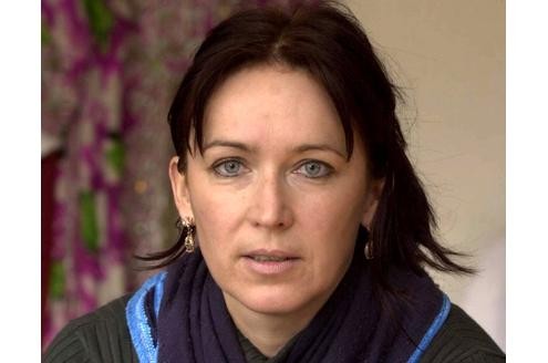 Ihre Entführung sorgte für große Aufmerksamkeit. 25. November 2005 wurde die 43-jährige Archäologin Susanne Osthoff im Irak entführt. Nach zahlreichen Freilassungsappellen, darunter von drei ehemaligen Bundespräsidenten, wird Osthoff am 18. Dezember in Bagdad freigelassen.