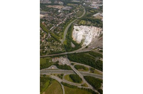 Bochum: Anschluß Donezk-Ring am 18.06.2006. Hier wird bis 2012 das Westkreuz gebaut. (Luftbild/Copyright: Hans Blossey)
