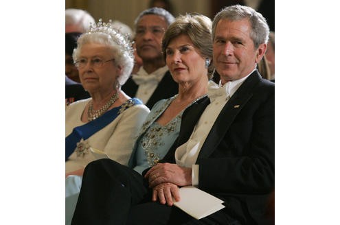 ... wie die US-Präsidenten George W. Bush ...