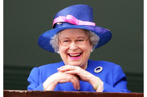 Sie hat allen Grund zum Strahlen: Queen Elizabeth II. - hier auf einem Archivbild aus dem Jahr 2007 - feiert ihr Thronjubiläum. Seit 60 Jahren ist sie die Queen von Großbritannien.