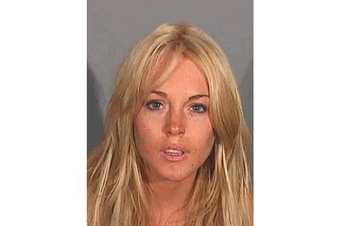 Allerdings wurde Lohan mehrfach festgenommen, weil sie immer wieder betrunken Auto fuhr. Bei einer der Verhaftungen im Jahr 2007 entstand dieses Bild. Foto: Reuters