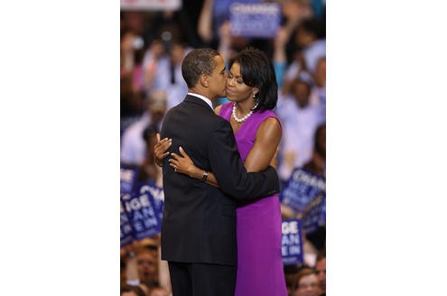 Der Fels an Baracks Seite: Michelle Obama stammt aus dem armen Schwarzenviertel Chicagos, besuchte Elite-Unis und promovierte in Jura.
