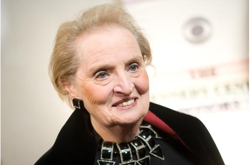 Die USA hatten noch nie eine weibliche Regierungschefin. Madeleine Albright wurde 1997 erste Außenministerin. Während dieses Amt in Deutschland noch nie von einer Frau geführt wurde,...