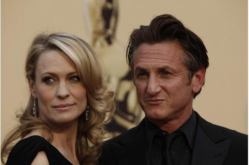 Oscar-Preisträger Sean Penn und Robin Wright entschieden sich für Hopper, ...