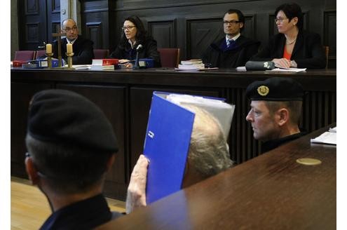 Auf Mord, Vergewaltigung, Sklaverei, Freiheitsentziehung und Blutschande lautete die 27 Seiten lange Anklage.