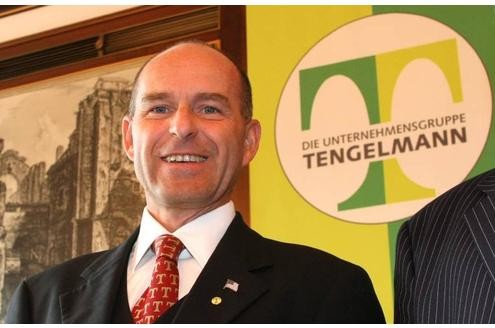 Und auch die Unternehmensgruppe Tengelmann (unter anderem Kaiser's, Plus und Kik) ist mit Sitz in Mülheim an der Ruhr ein nordrhein-westfälisches Unternehmen.