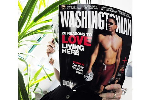 Für Aufsehen sorgte ein Foto des Präsidenten mit nacktem Oberkörper auf der Titelseite des Magazins The Washingtonian. Die Überschrift der Titelgeschichte: Unser neuer Nachbar ist heiß.